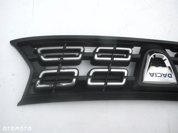 DACIA DUSTER 2 II 2017 - 2023 atrapa grill LOGO OE - 9