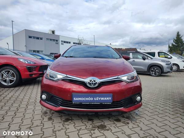 Toyota Auris 1.6 D-4D Prestige - 2