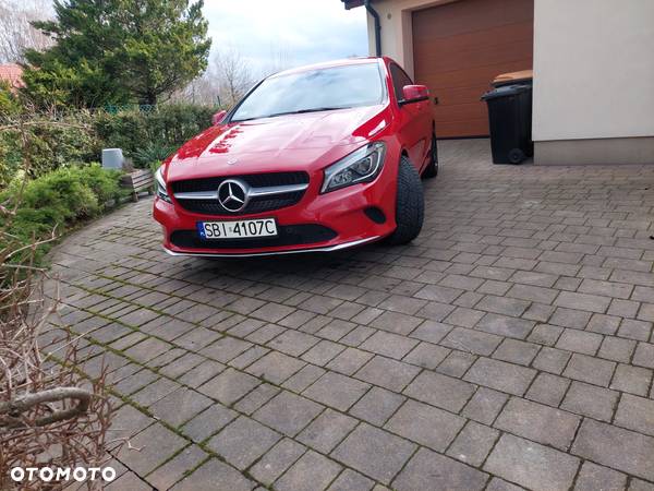 Mercedes-Benz CLA 180 7G-DCT Urban - 7