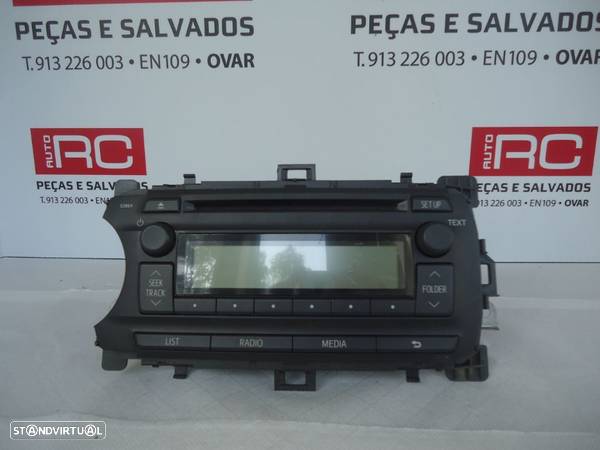 Auto Radio CD Toyota Yaris - 2