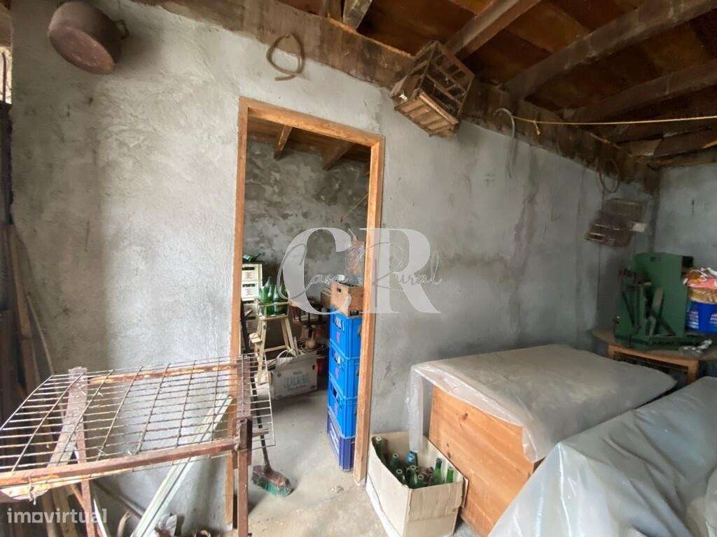 Prédio composto por dois apartamentos, terraço e vistas panorâmicas na - Grande imagem: 4/30