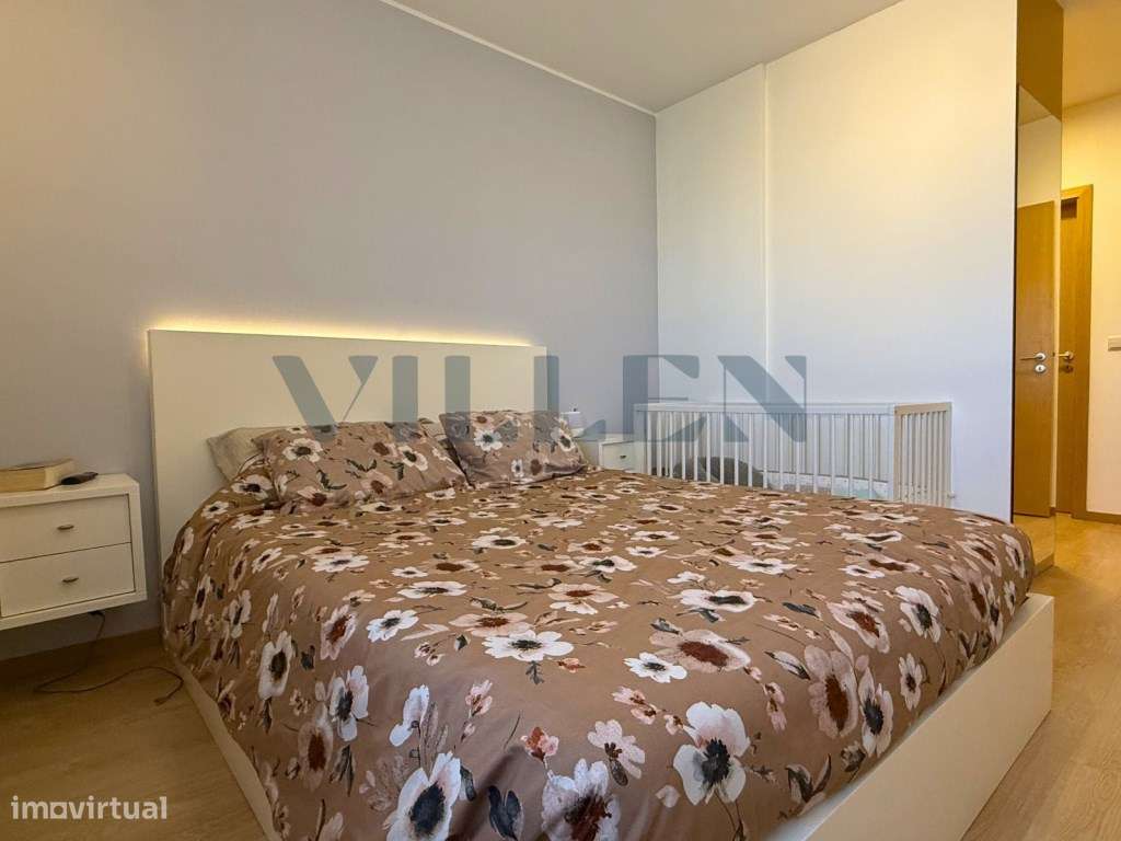 Apartamento T2 com Suíte, Closet, Garagem e Arrumos | Trofa-10