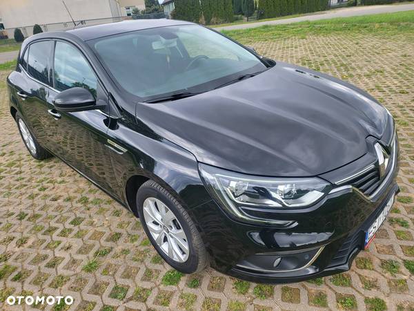 Renault Megane TCe 115 GPF LIMITED - 28