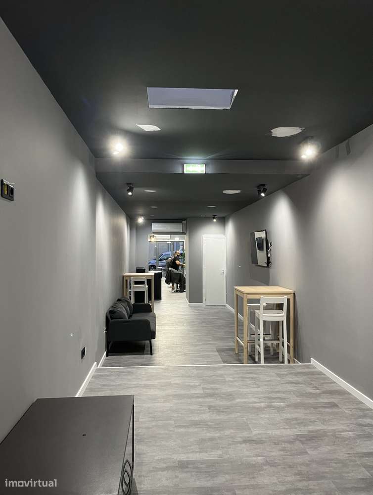 Loja Totalmente Renovada com Montra para a Rua - Grande imagem: 4/4