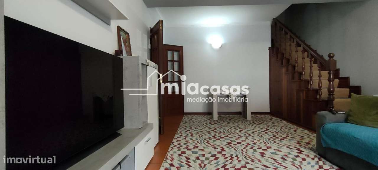 APARTAMENTO T3 DUPLEX - OIÃ-7
