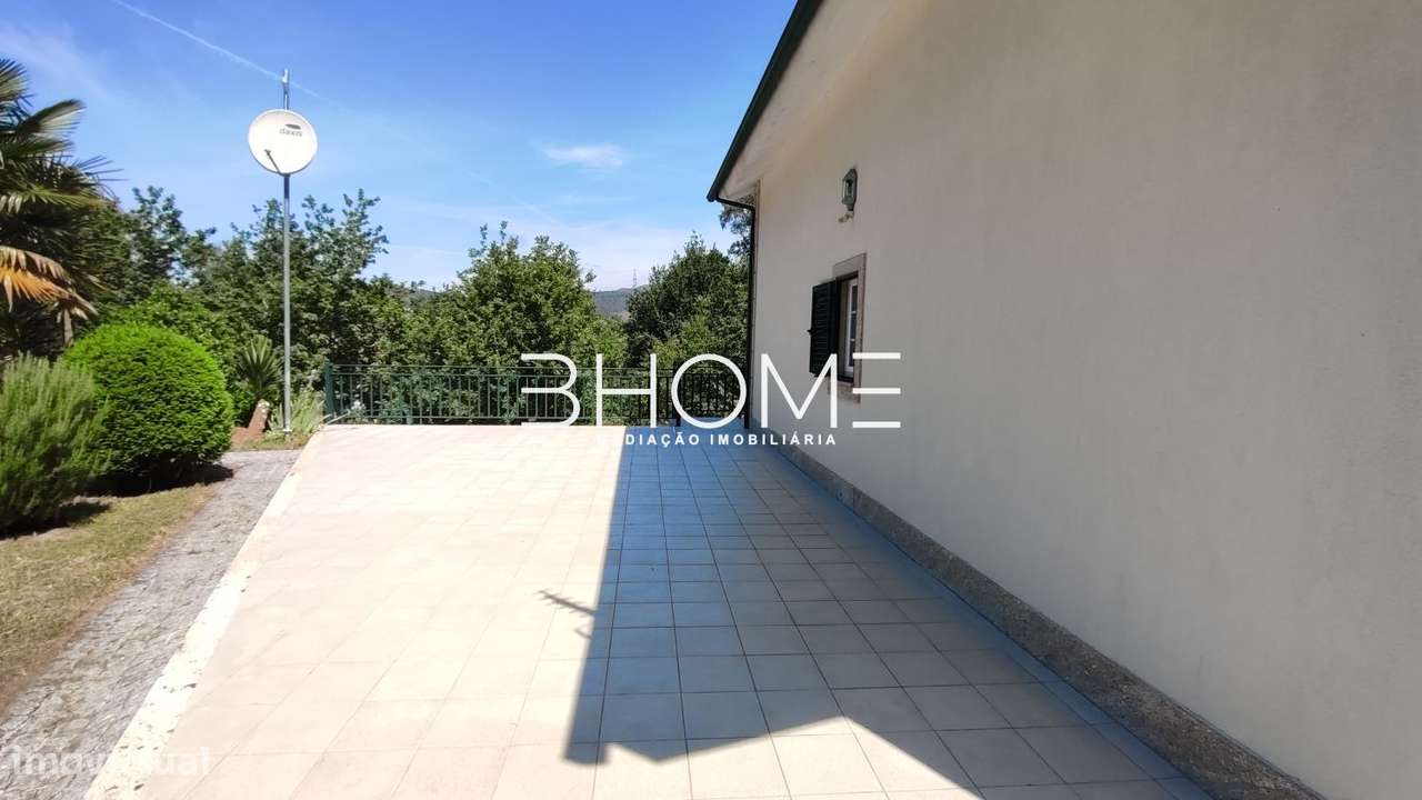 Moradia Individual na Povoa de Lanhoso - Sobradelo da Goma-22