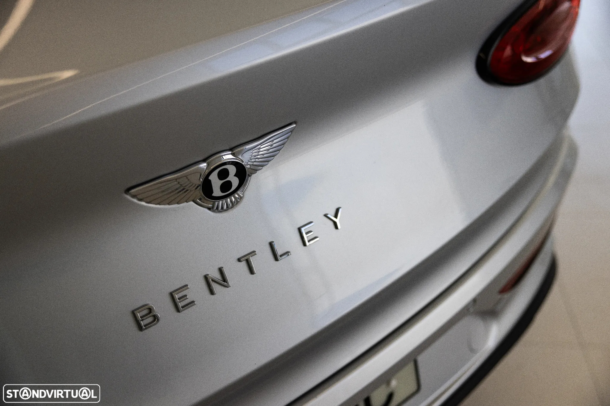 Bentley Bentayga V8 Azure - 6