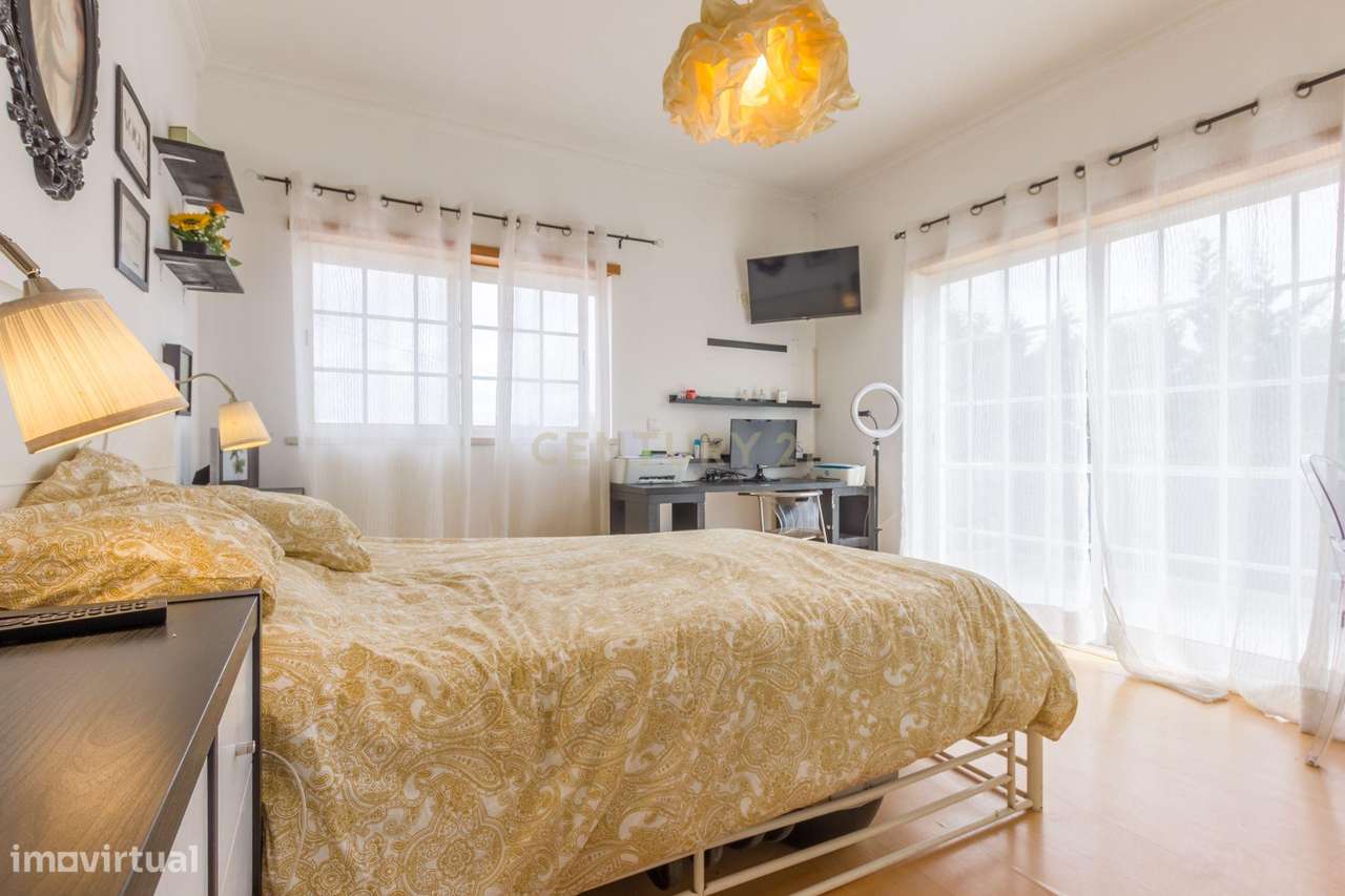 Moradia T4 em Oleiros - Azeitão, Setúbal - Oportunidade Única!-10