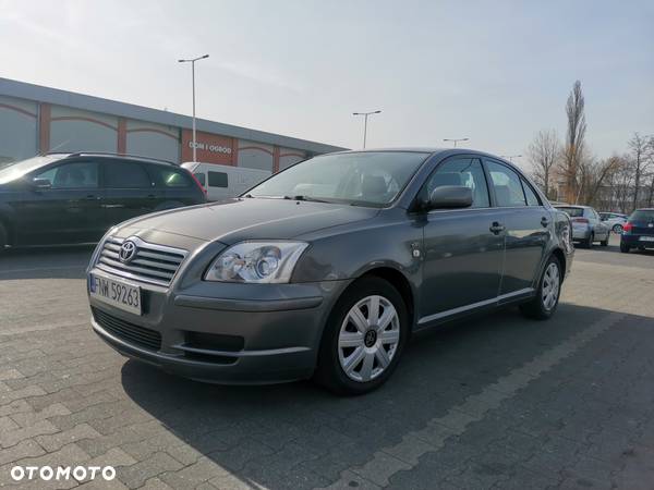 Toyota Avensis 2.0 D-4D Luna - 4