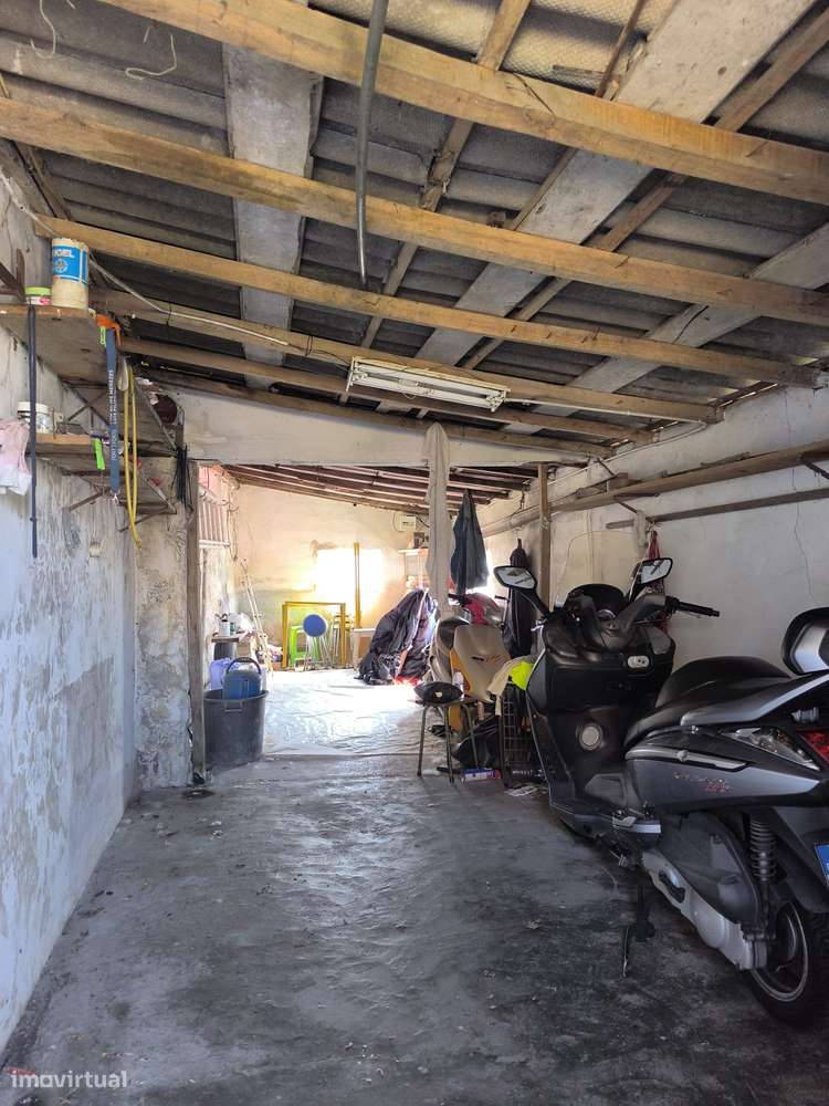 Casa T2 em Quintinha com 4 Casas em Porto Campanhã-44