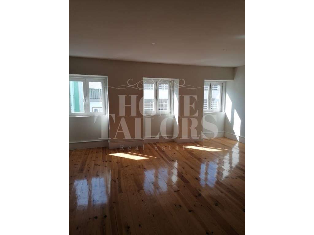 Duplex T4 Luminoso com Vista de rio na Graça, Lisboa - Grande imagem: 5/18