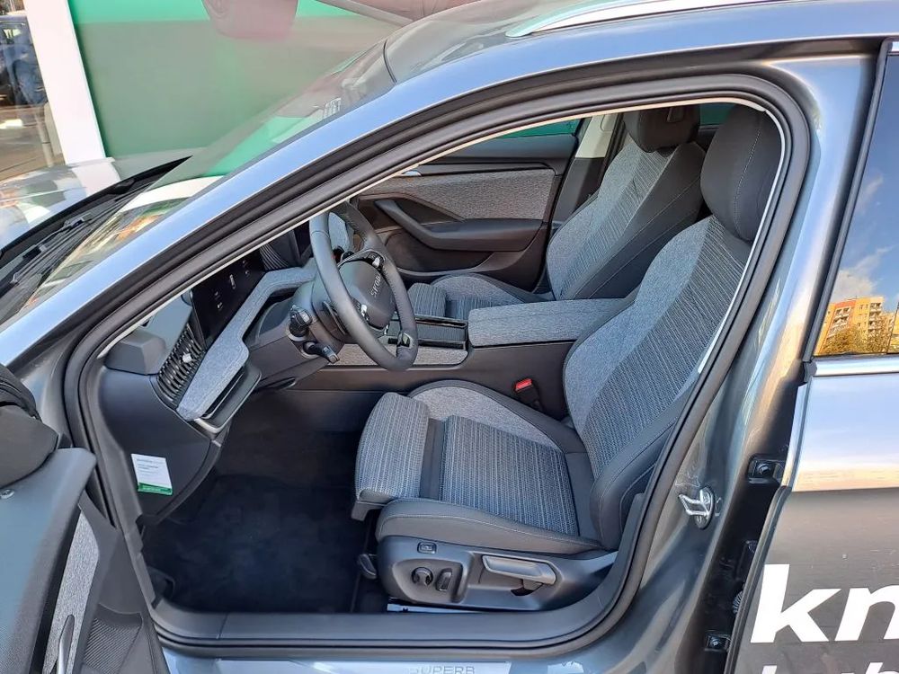 SKODA SUPERB IV 1.5 TSI 204KM DSG PLUG-IN EDITION 130, fabryczny hak