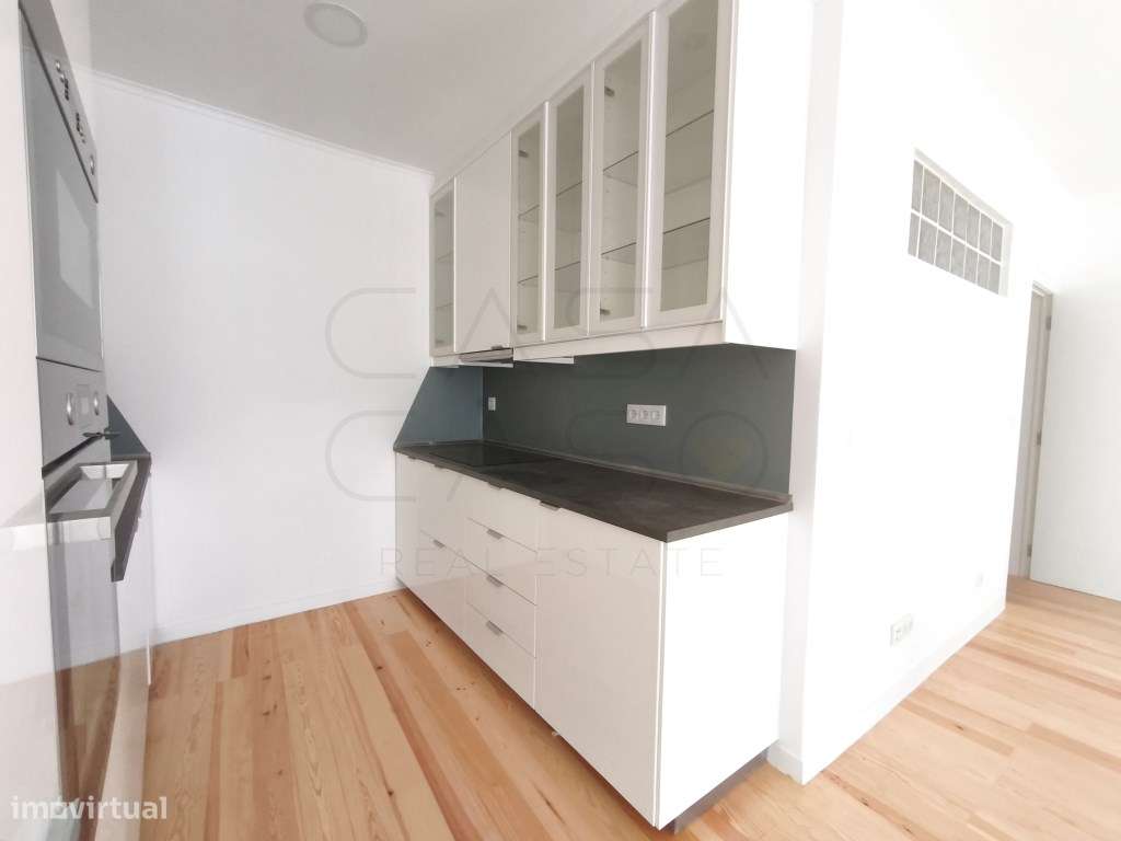 Prédio totalmente remodelado com 3 apartamentos independentes na Ba...-17