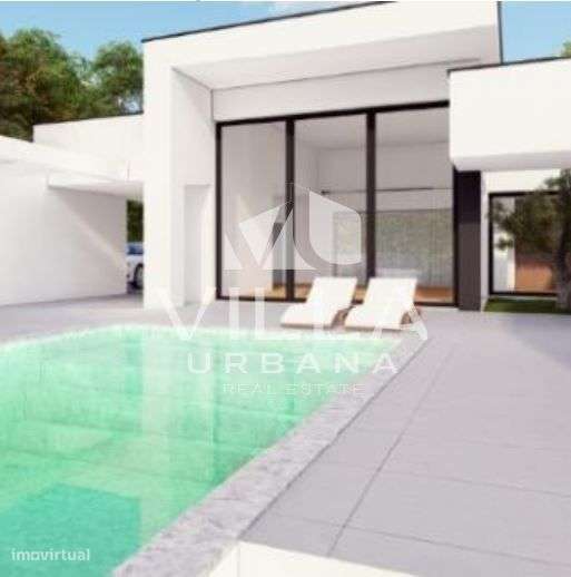 Moradia T4 Térrea Situada na Quinta das Laranjeiras em Fernão Ferro-15