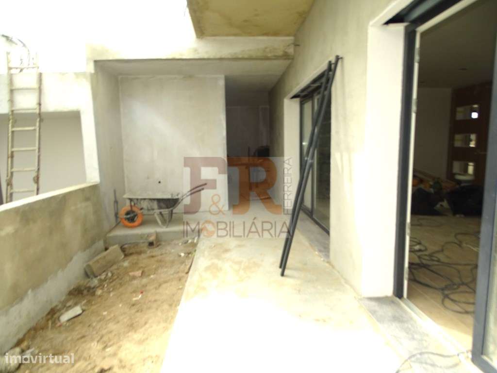 Moradia Isolada Térrea T4 com Garagem - Quinta do Anjo Palmela-40