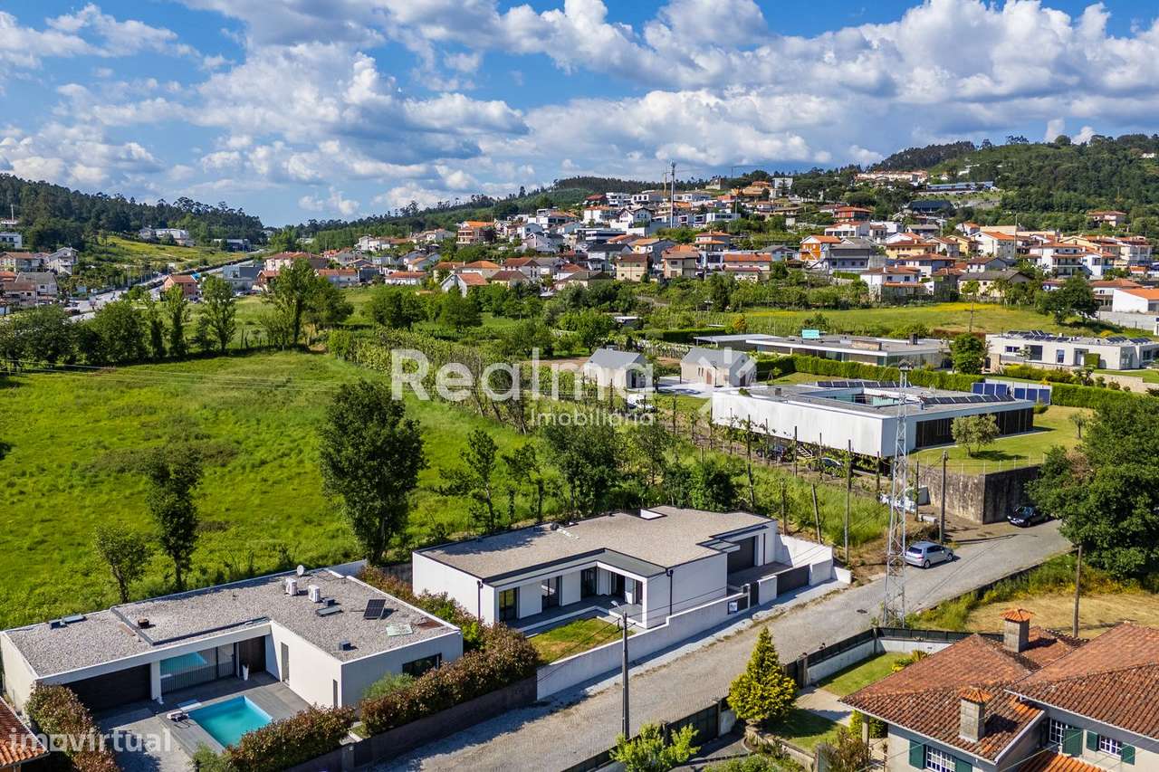 Moradia Térrea T3+Escritório em Este S.Mamede-Braga-6