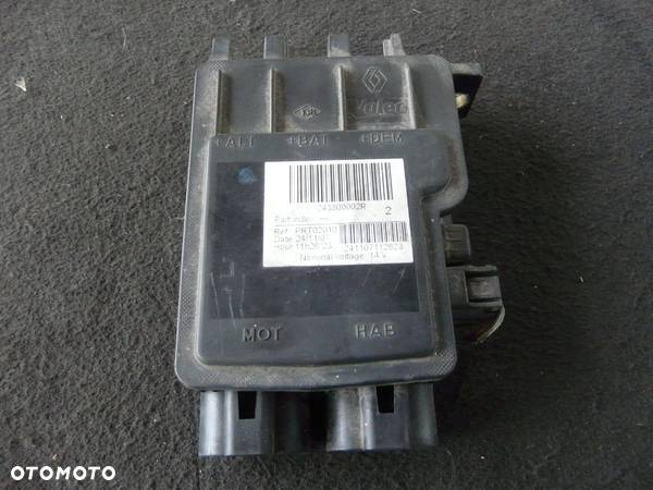 Moduł napięcia akumulatora 243800002r Renault Laguna 3 - 1