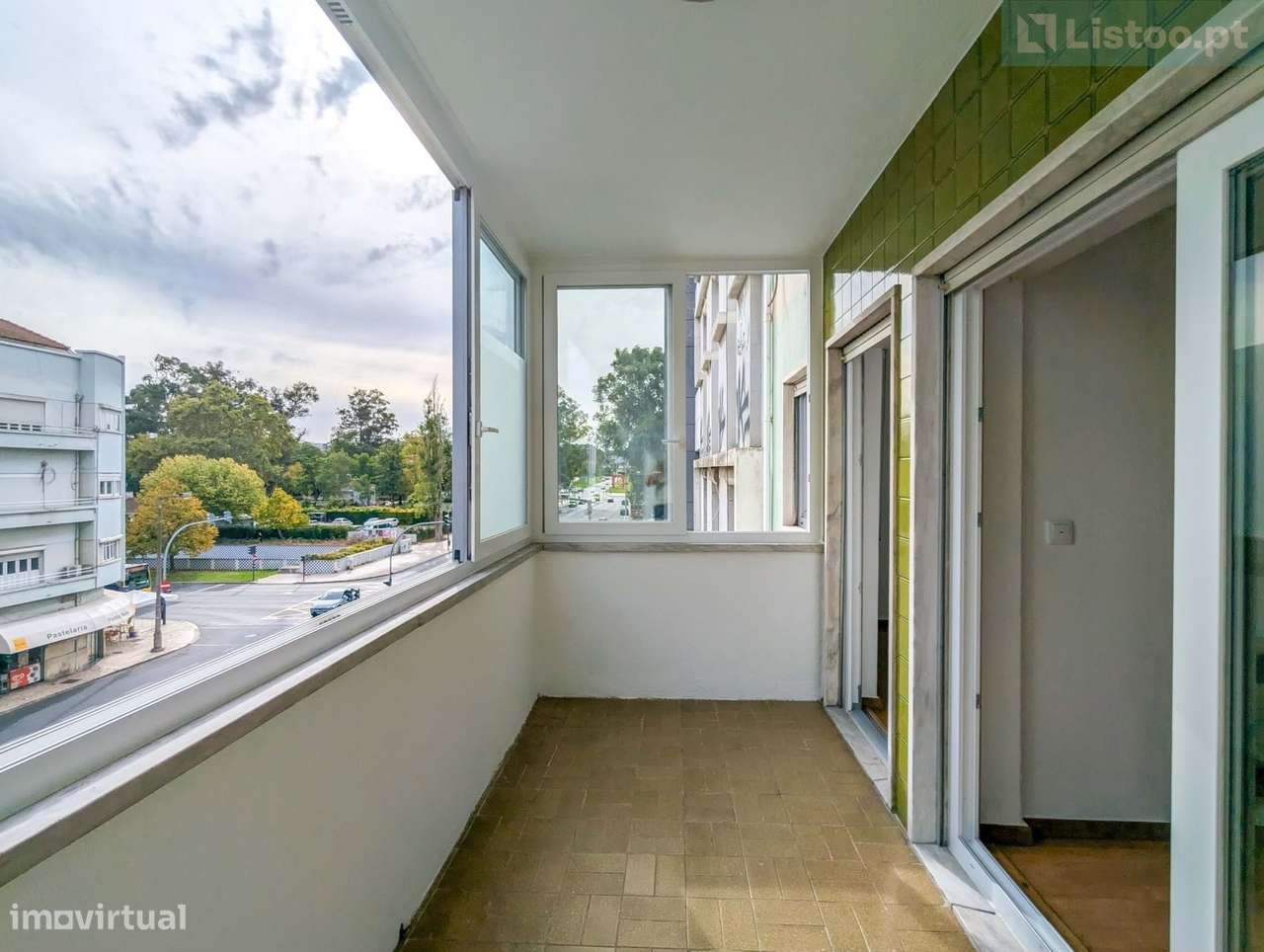 T2 Alvalade com Terraço e Garagem-21