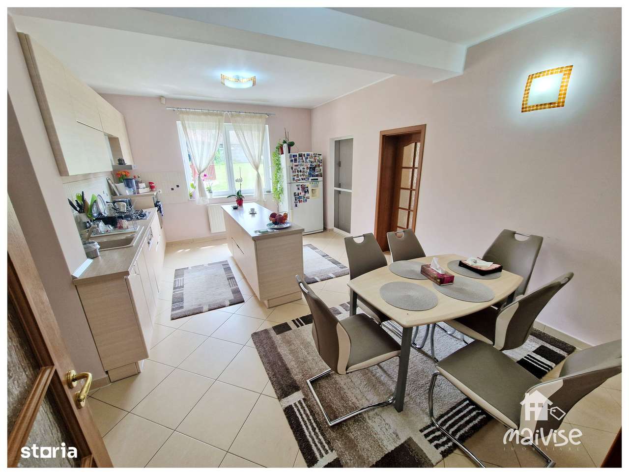 Vila superba cu garaj si  teren 1500 mp, Covasna - Imagine principală: 4/20