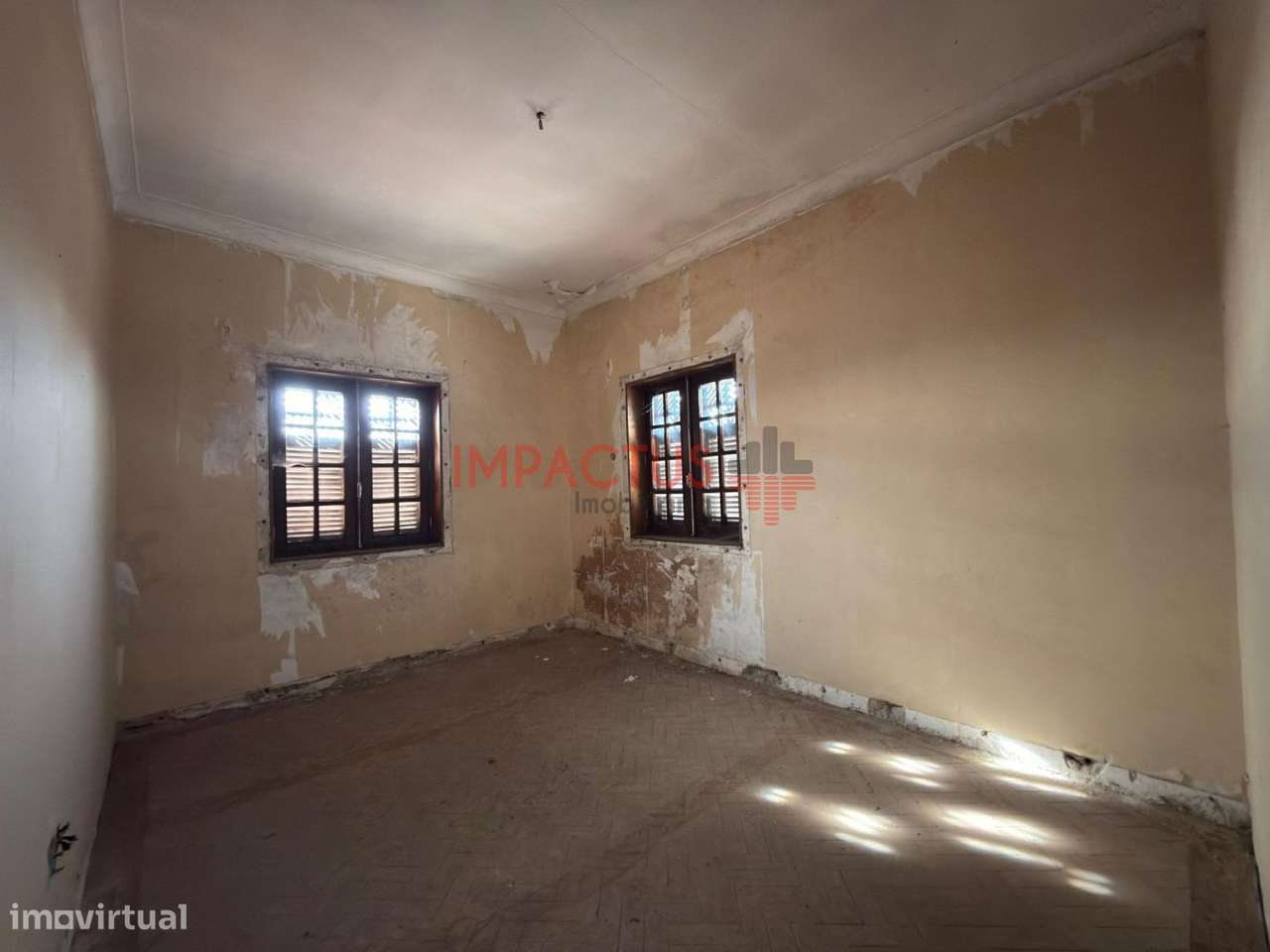 Moradia para Recuperar no Castêlo da Maia-15