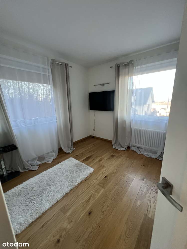 Reda-na sprzedaż  eleganckie  mieszk. 3 pok.+ kom.lok.+ m. w hali g.-9