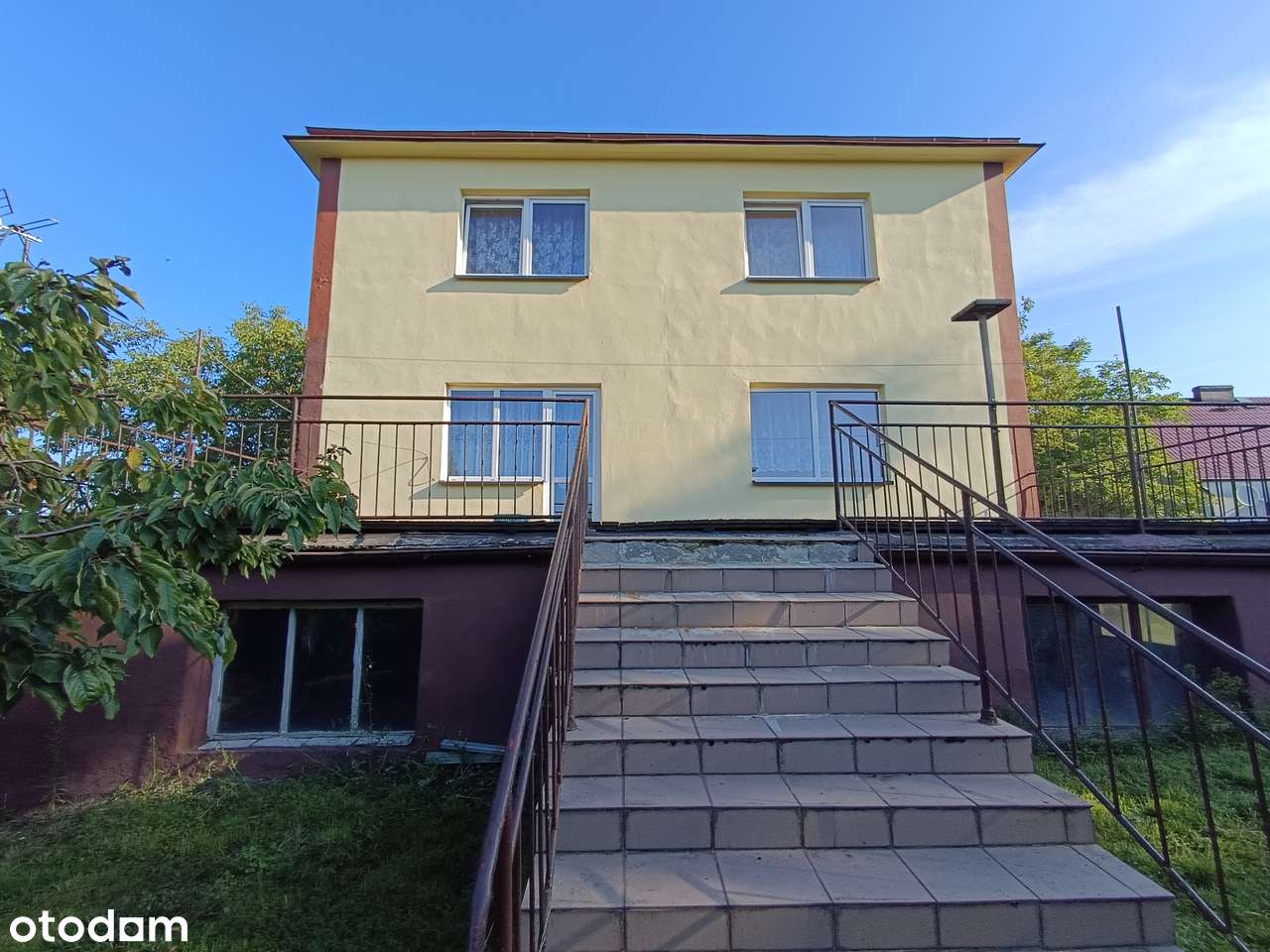 Dom pod miastem 5 pokoi 3 garaże  ogród i sad-6