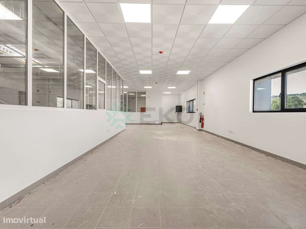 Armazém em rentabilidade à venda , Quinta de Matos-6