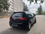 Volkswagen Golf - 6