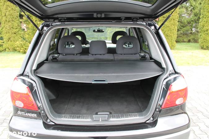 Mitsubishi Outlander 2.0 Comfort - 34