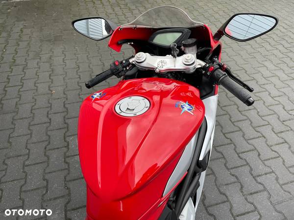 MV AGUSTA F3 - 9