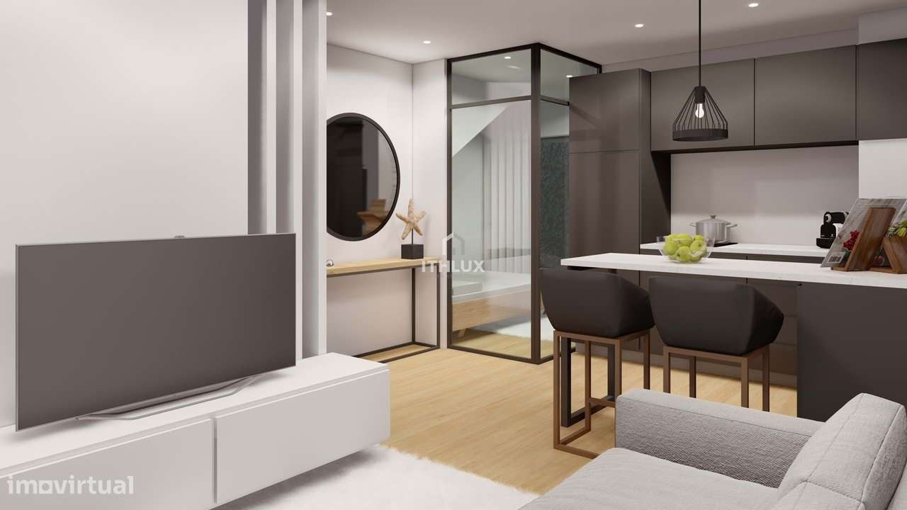 Prédio com projeto aprovado para 5 apartamentos - Grande imagem: 2/16