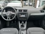 Volkswagen Jetta 1.6 TDI Comfortline - 10