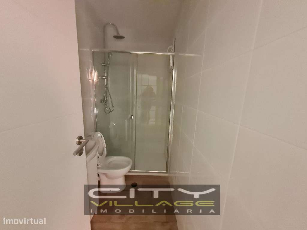 Prédio Centro Montijo-8