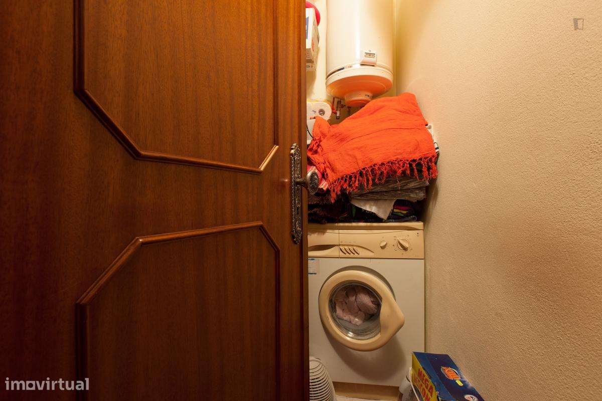 Quarto - localizado em Rio Tinto Porto - Grande imagem: 5/6