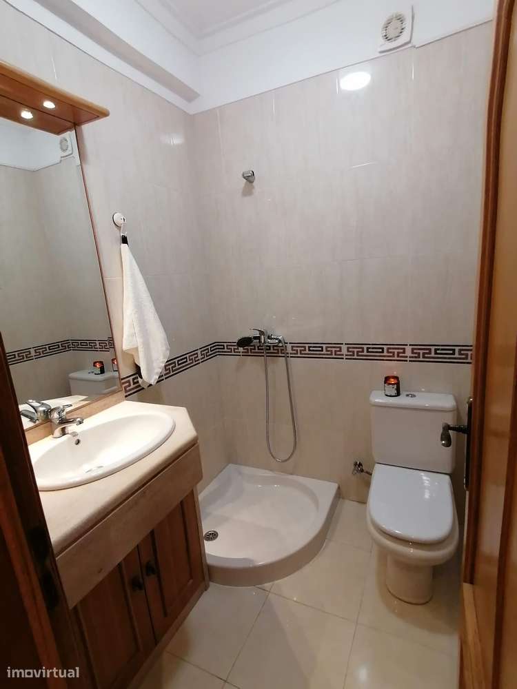 T2 como novo. Com elevador. - Grande imagem: 5/18