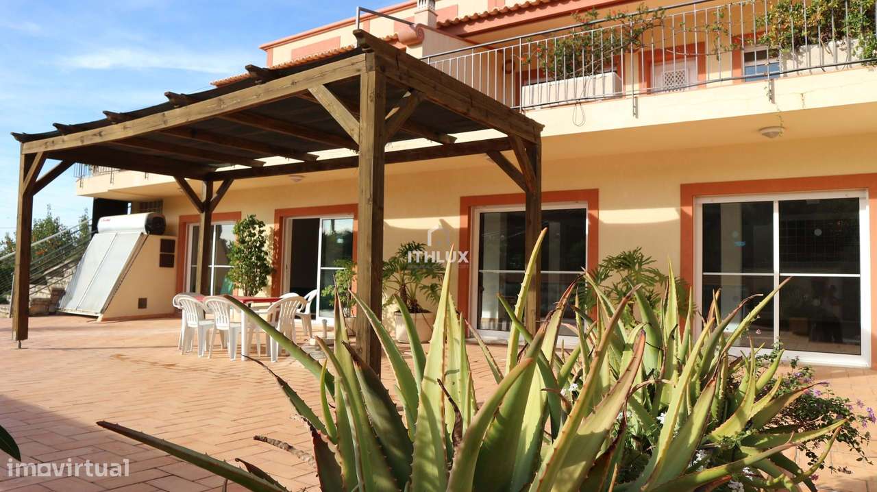 Conjunto de 2 moradias geminadas T3 (fracções autonomas) com Piscina e - Grande imagem: 3/20