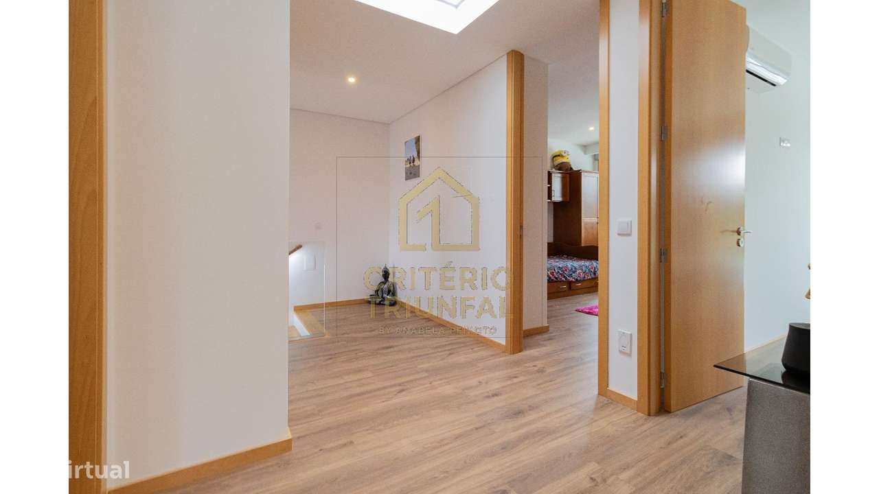 Moradia Geminada T3 em Penafiel-24