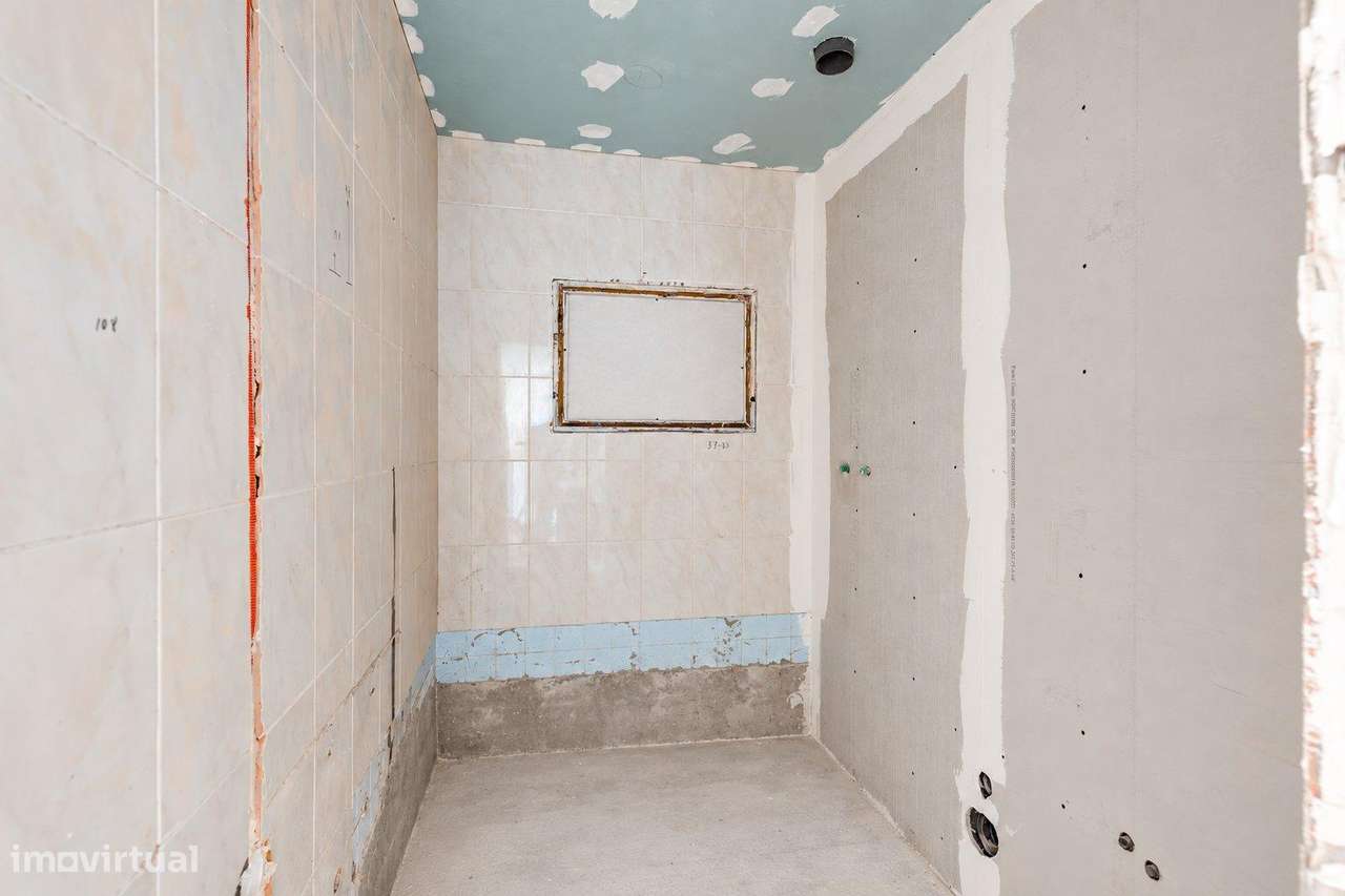 T3 + Sótão | Av. Liberdade, Braga | Remodelação em fase de...-11