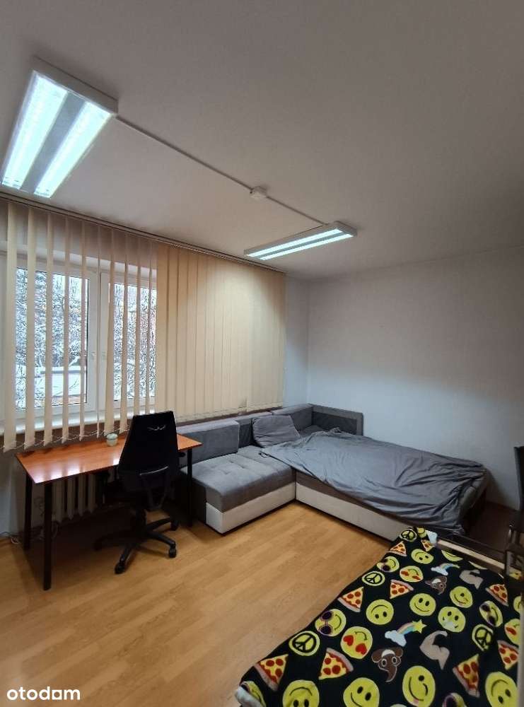 Dom 300 m2 z 2 niezależnymi mieszkaniami (2KW).-8