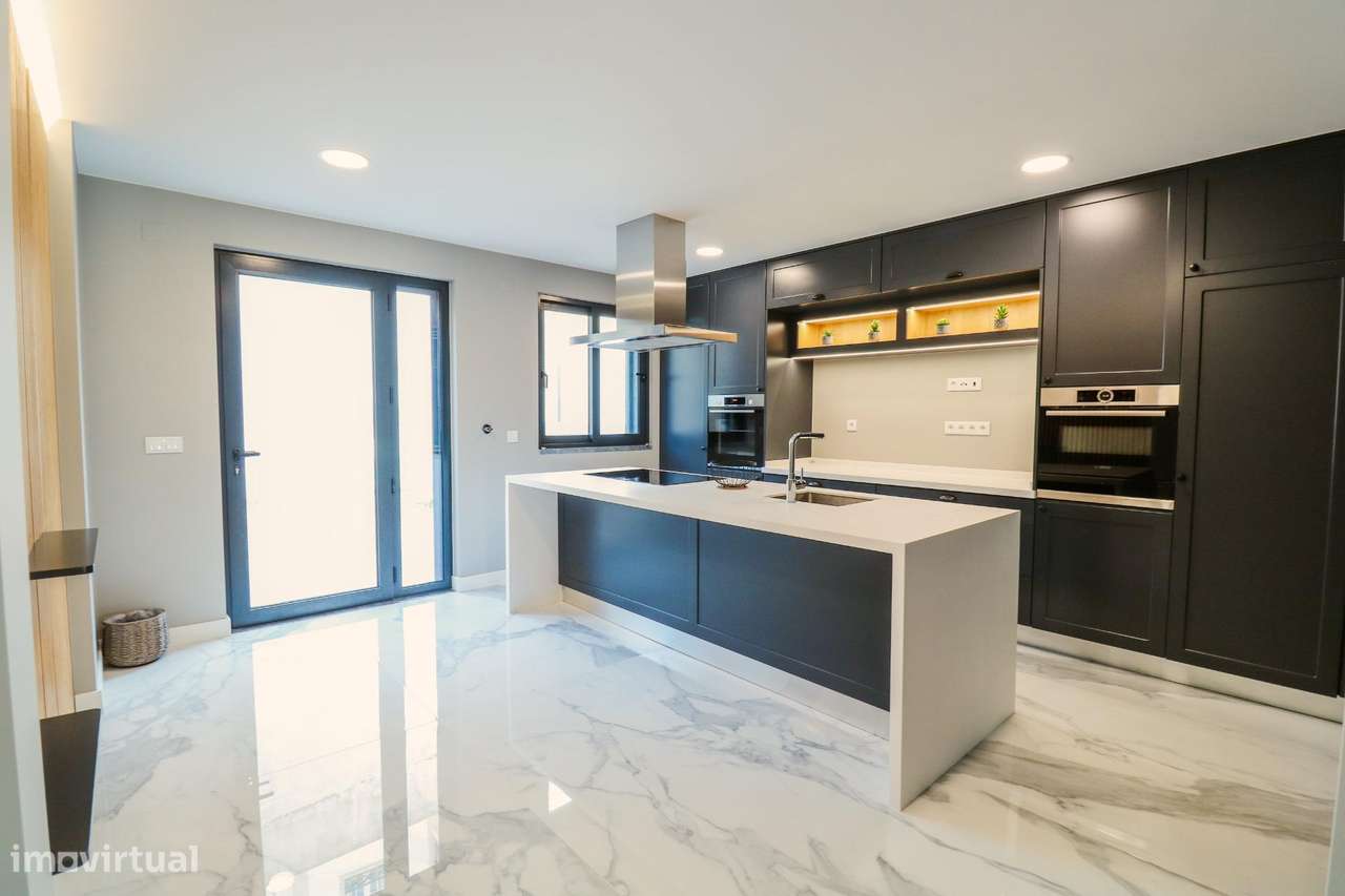 Fantástica Moradia Contemporânea em Zona Tranquila - Grande imagem: 5/36