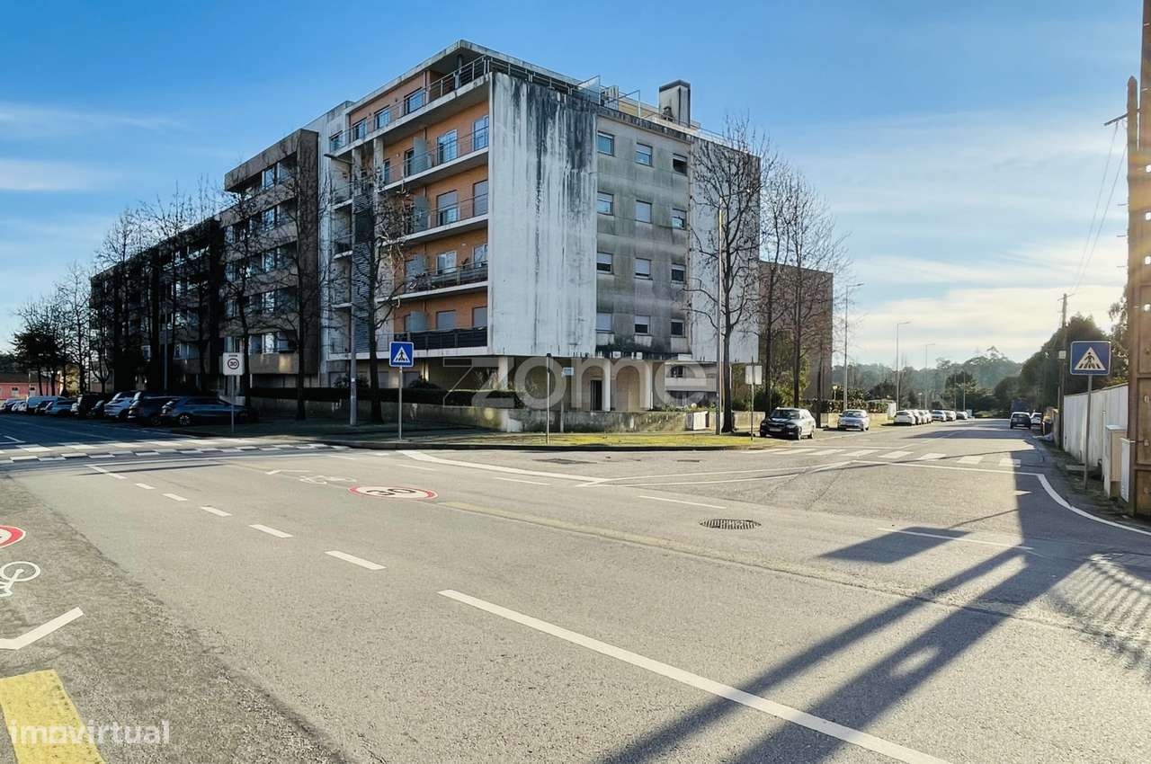 Terreno Urbano para comercio Castelo da Maia-Porto - Grande imagem: 4/26