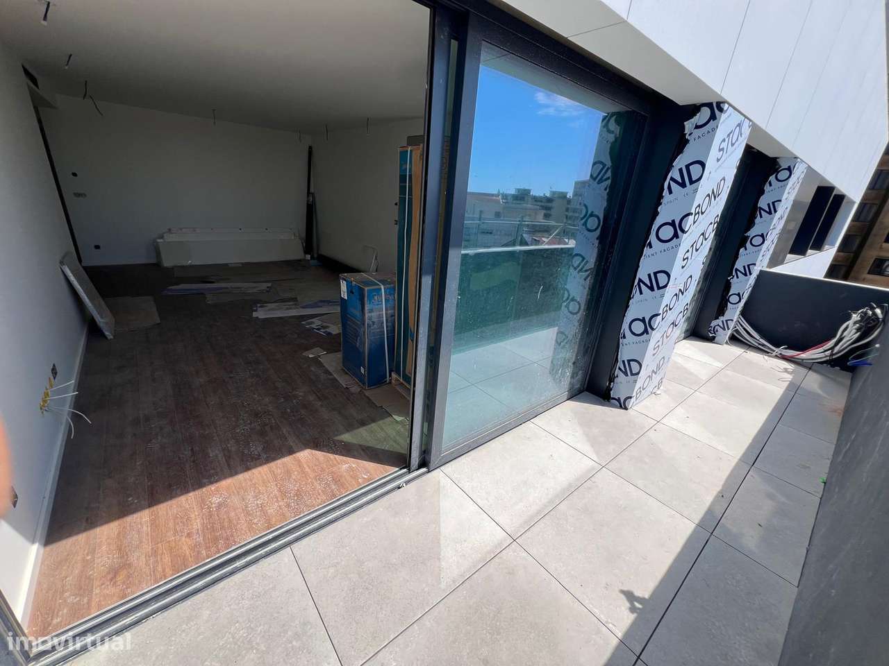 T2 Fabuloso Gaia Av.  República Metro S.  Ovídio Lugar  Garagem  Duplo-21