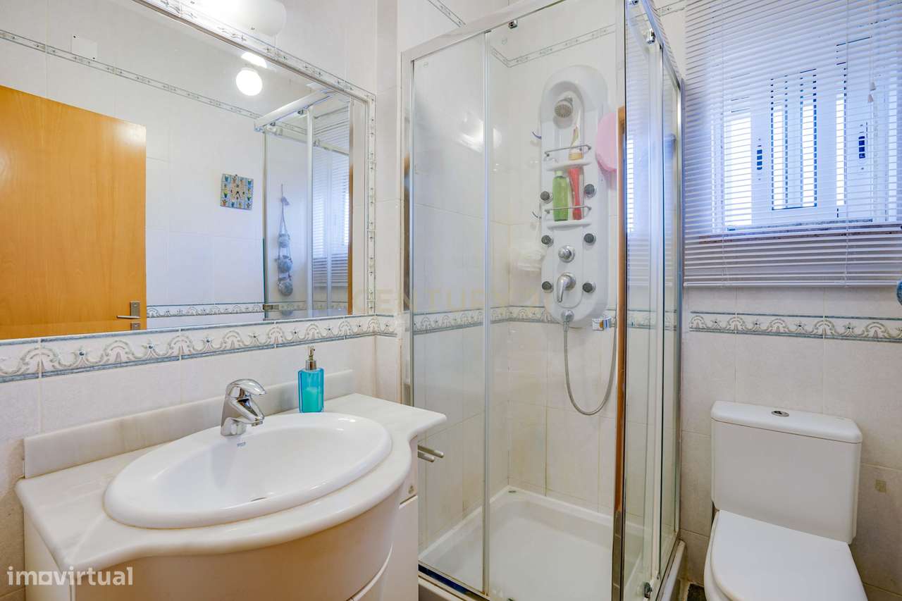 Apartamento T3 Excelentes áreas-21