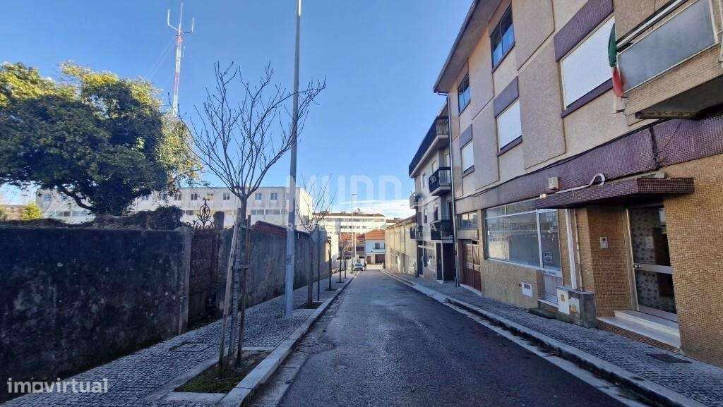 INVESTIDORES - Terreno p/ Construção no Centro de São João da Madeira-18