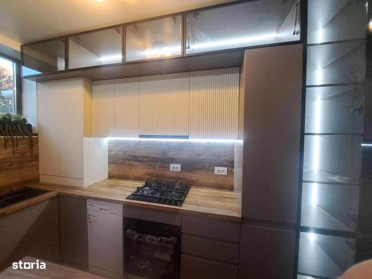 Apartment lux amenajat cu gradina proprie 3 cam VALEA LUPULUI-3