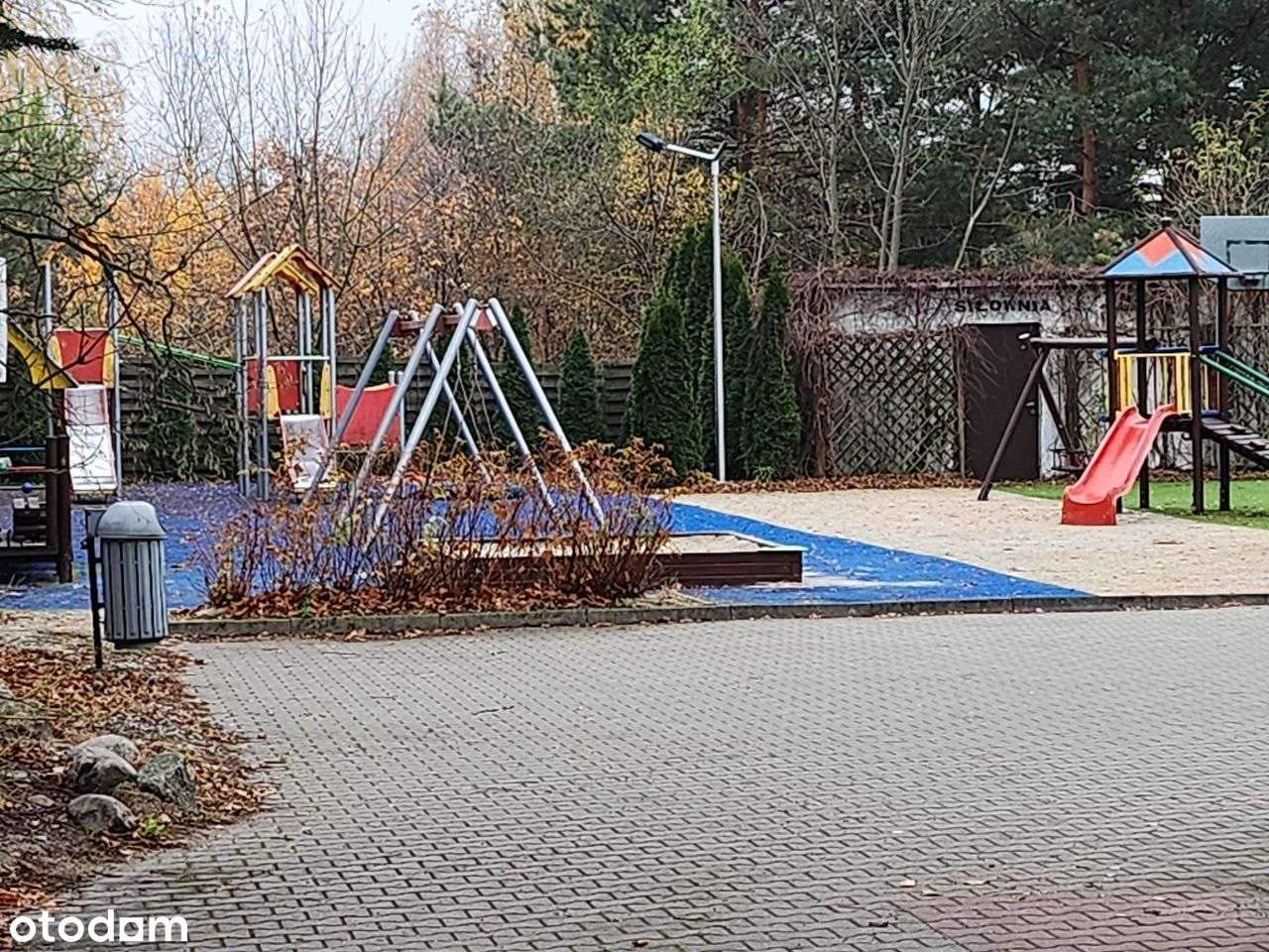 Garaż i 2 miejsca w cenie/ z pozwoleniem na użytkowanie!-7