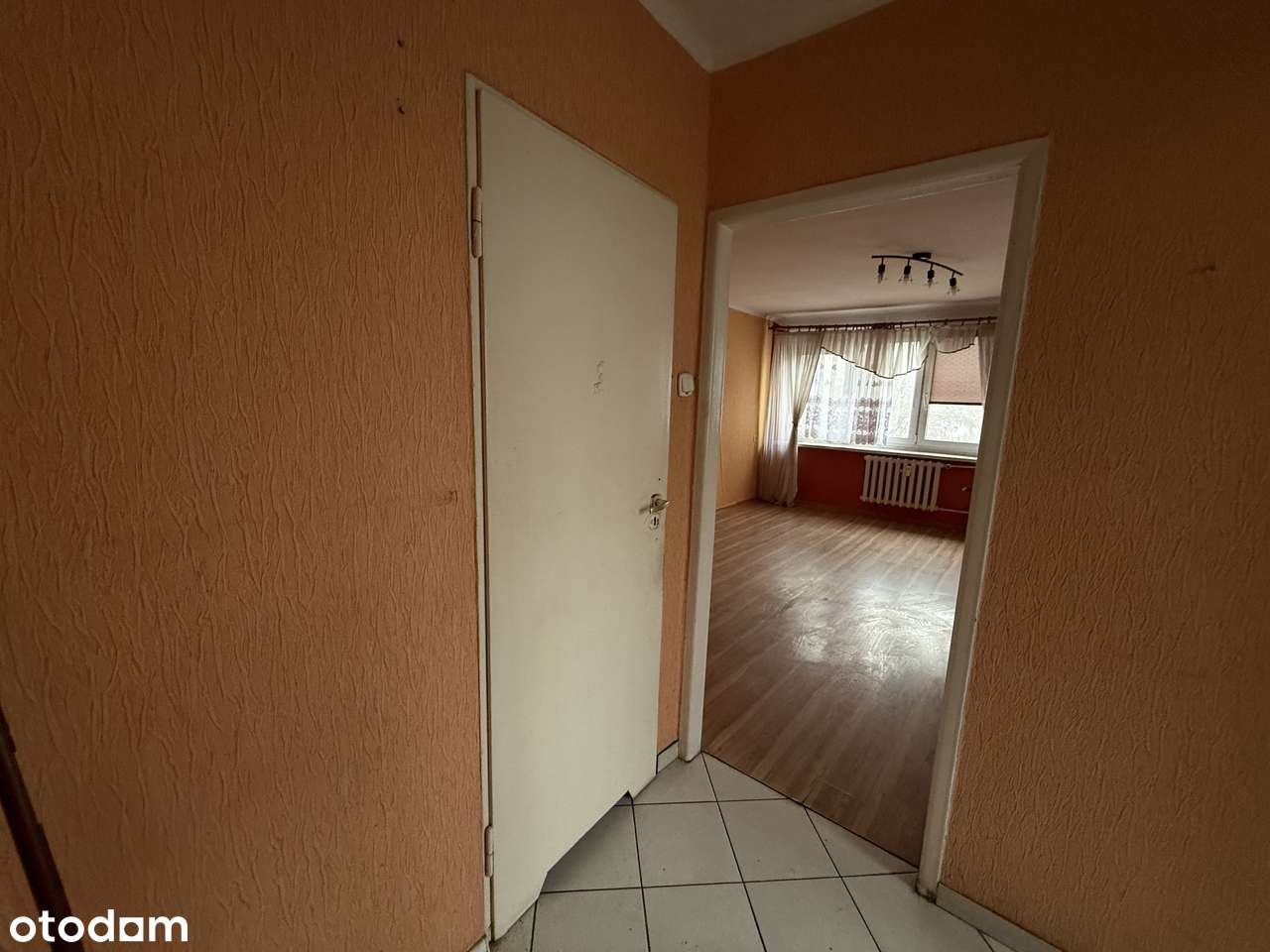 Dwa pokoje lub kawalerka - idealne na start lub pod wynajem - Centrum-6