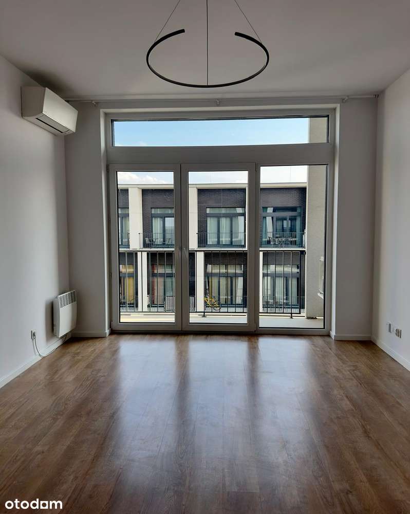 Nowoczesne studio z balkonem | Niski czynsz | Blisko lotniska - Pełny obrazek: 1/10