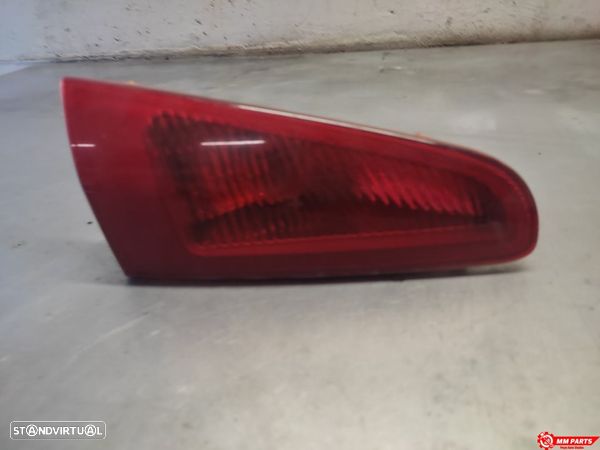 FAROLIM TRASEIRO ESQUERDO INTERIOR ALFA ROMEO 147 937 2006 - 1