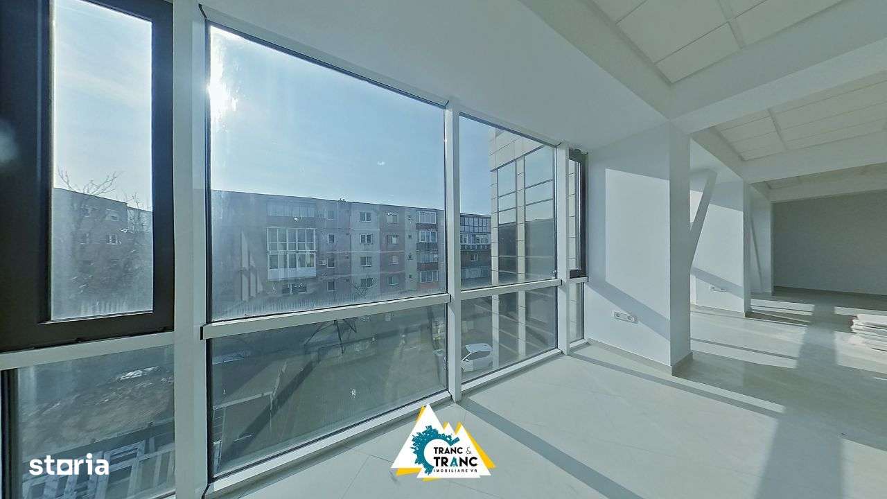 Spațiu de birouri de 200 mp in cladire de sticla în Micalaca - Imagine principală: 5/6